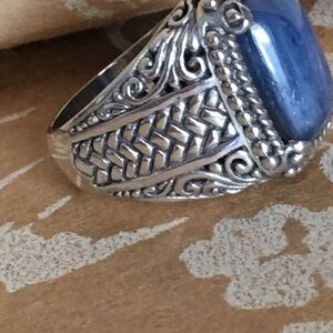 SALE Elegant Blue Kyanite 925 Sterling Silver Women's Ring Sz 7 like new